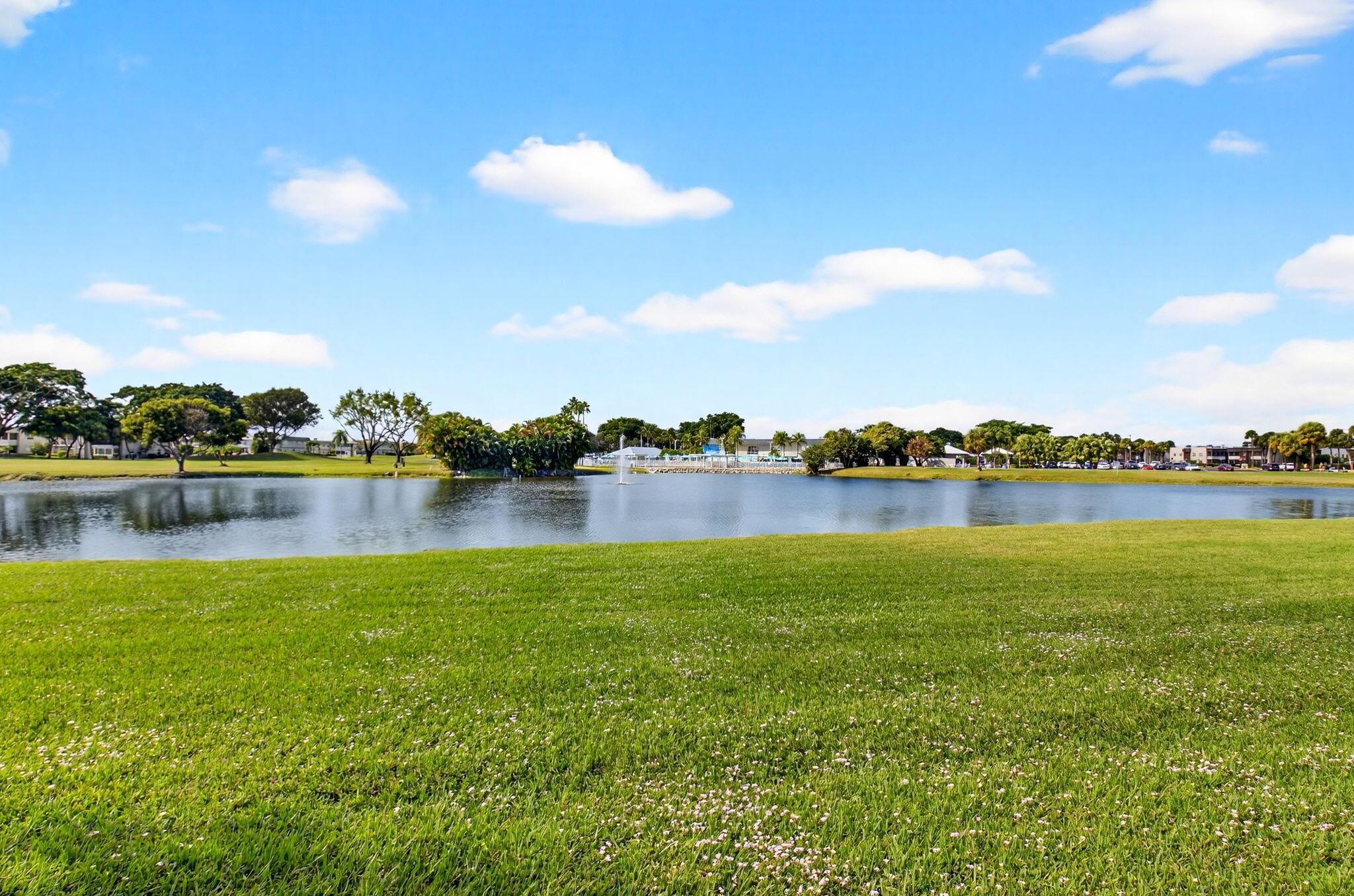 KINGS POINT - Residential