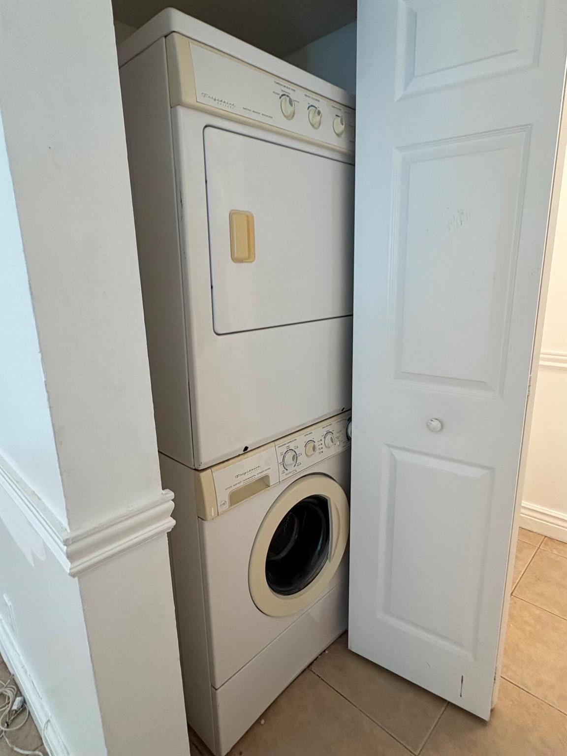 CASABLANCA ISLES CONDO - Residential