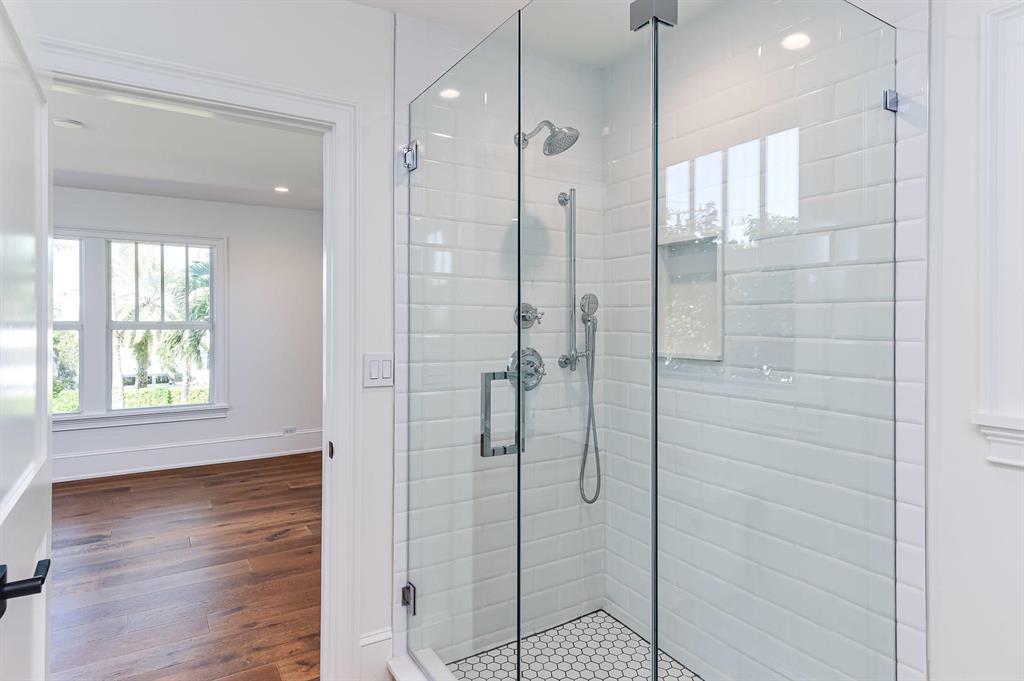 Tropic Isle - Residential