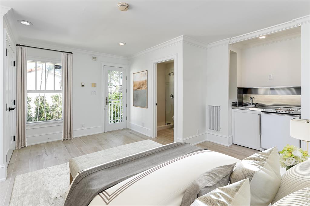 Tropic Isle - Residential