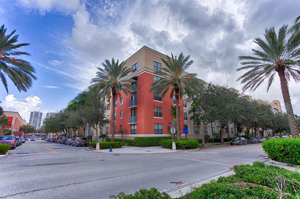 Come See This Pristine 1 Bed/ 1 Bath Condo That Overlooks The Breathtaking Garden Courtyard. This Unit Is Located In The Heart of City Place So, Leave The Car Behind & Just Stroll Into Town For Amazing Dinning, Shopping & More! You'll be steps away from The Kravitz Center, The Trolley, and Convention Center. Located close to train, beaches, highways, and airport. Covered Assigned Parking Spot, Washer & Dryer in unit. Courtyards offers pool with large deck, jacuzzi, gym, business center, 24hr front desk concierge & security. Water and sewer included in rent.