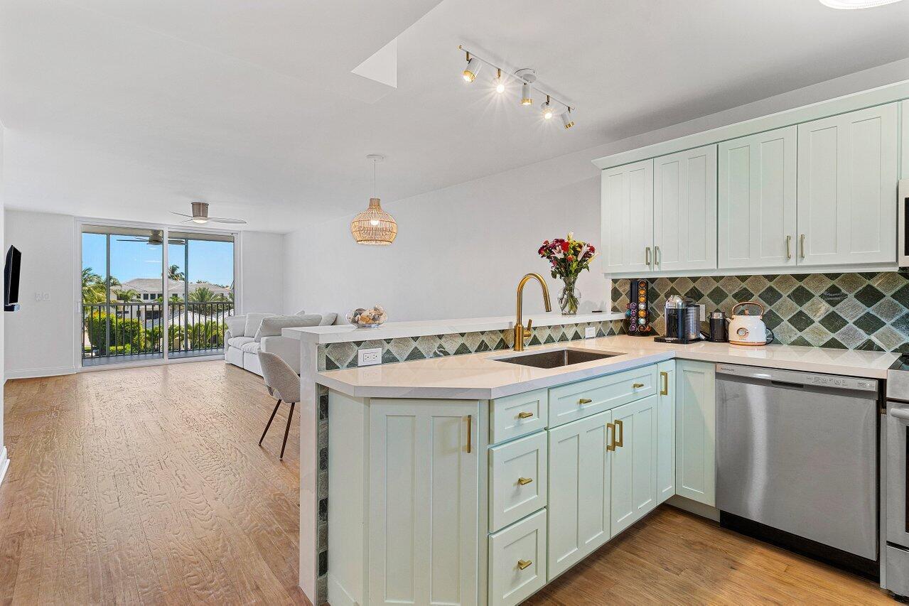 750 NE Spanish River Boulevard 3020