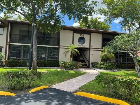 9365 S Belfort Cir Unit 113, Fort Lauderdale, FL MLS: F10492034