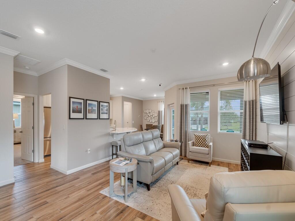POINTE WEST EAST VILLAGE PHASE 2B - Residential