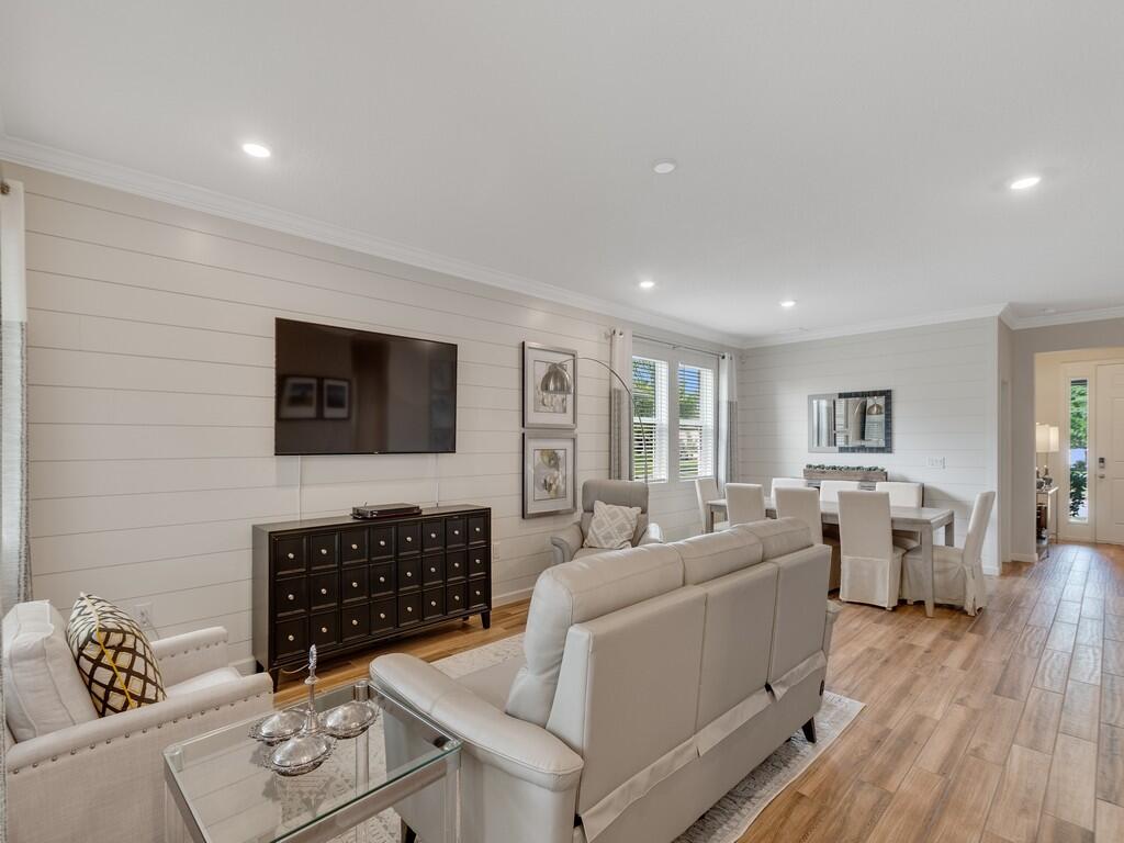 POINTE WEST EAST VILLAGE PHASE 2B - Residential