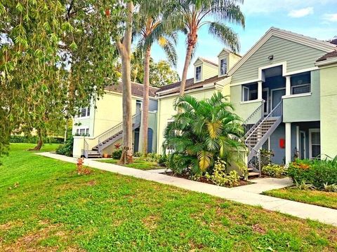 1020 Crystal Way L Delray Beach FL 33444