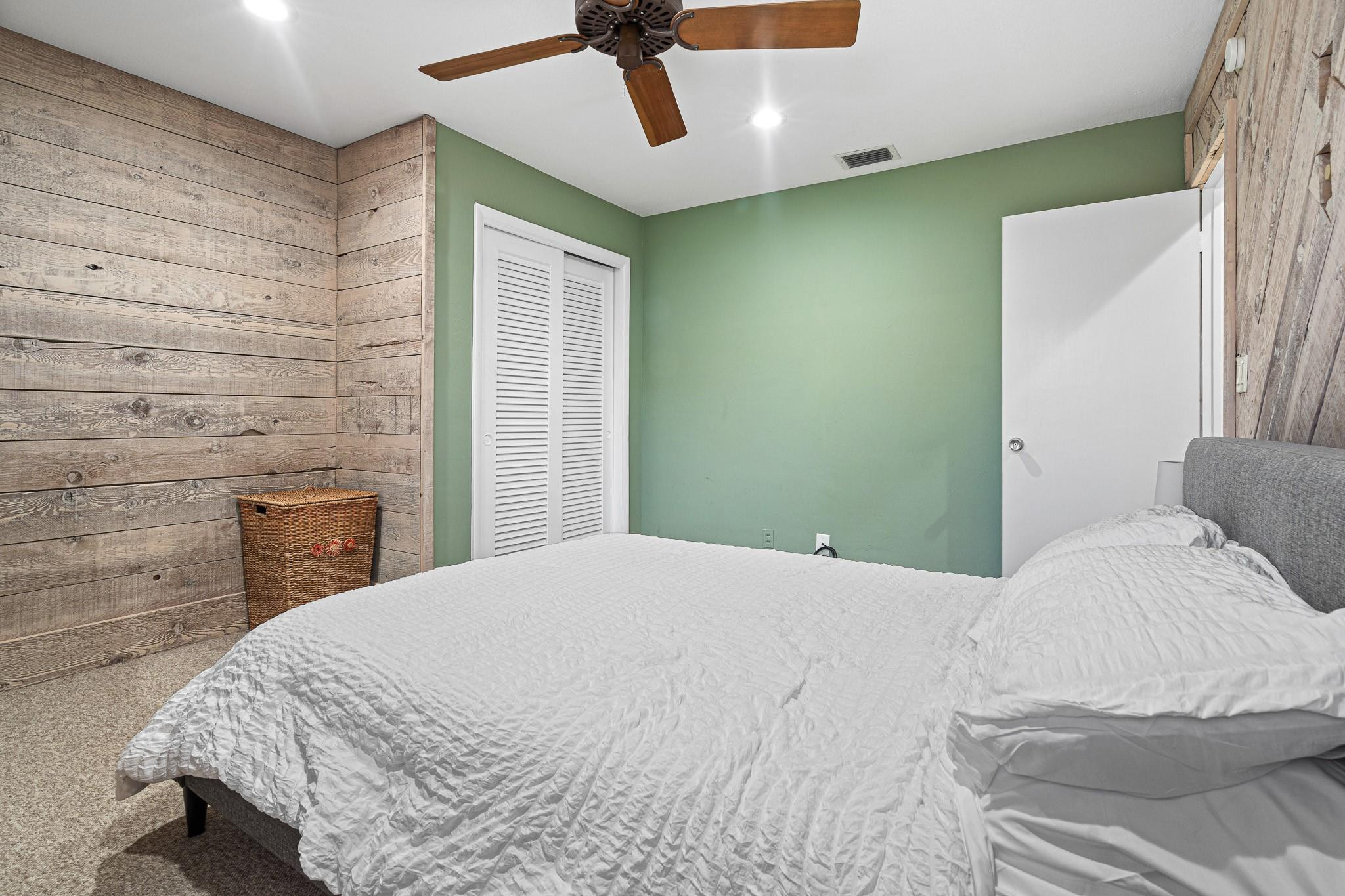 Tunison Palms/Old Floresta - Residential Lease