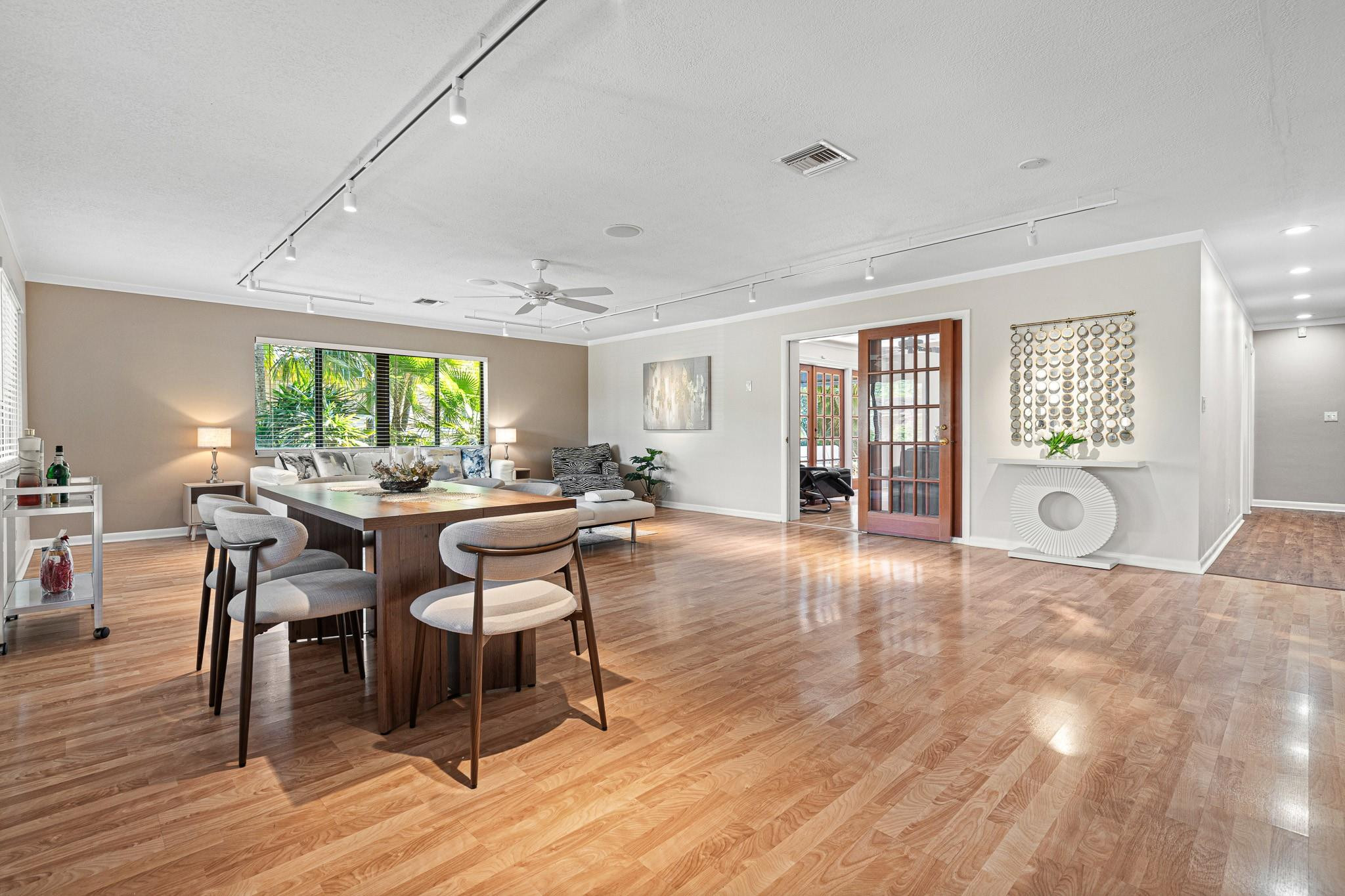 Tunison Palms/Old Floresta - Residential Lease