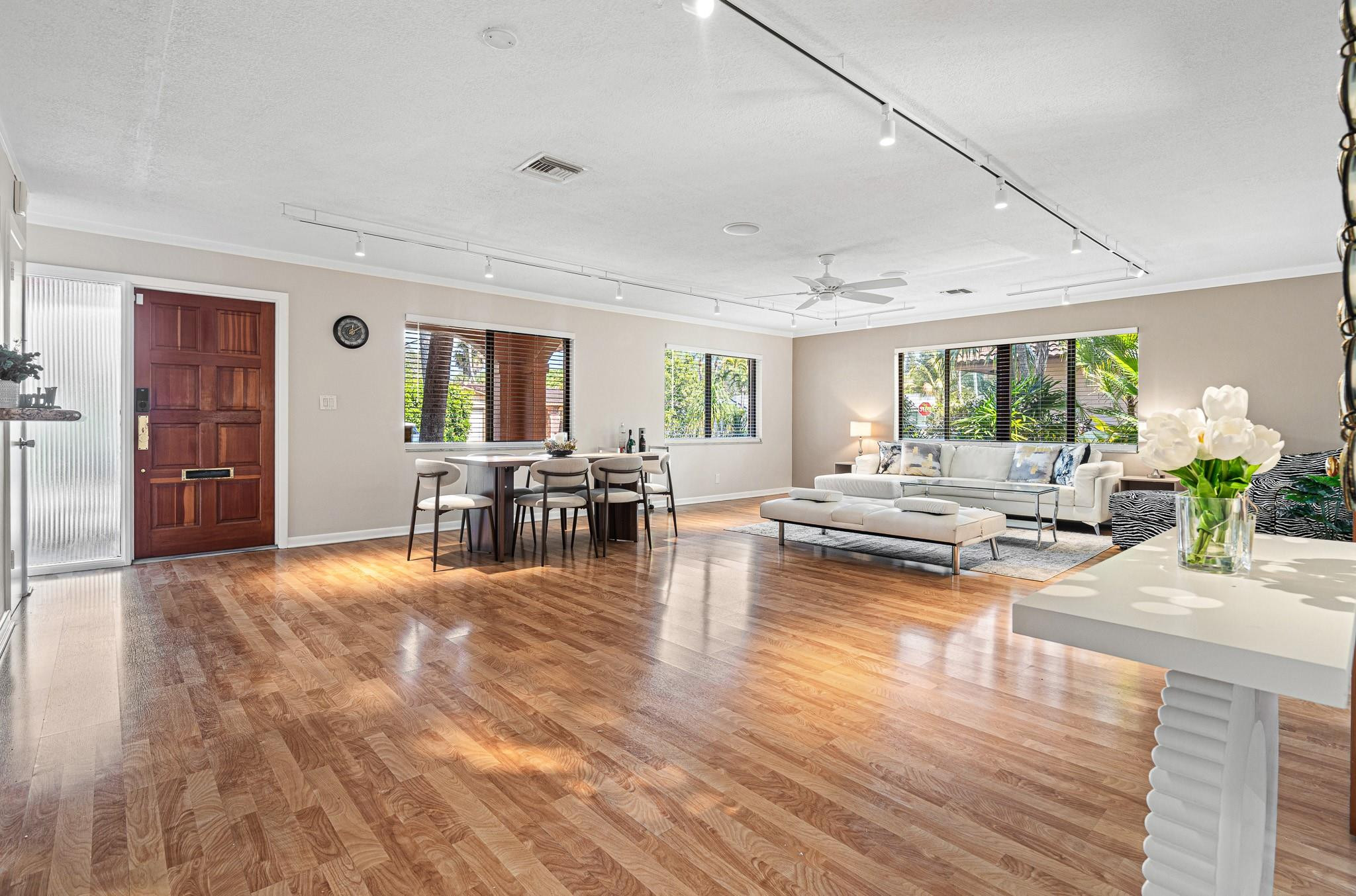 Tunison Palms/Old Floresta - Residential Lease