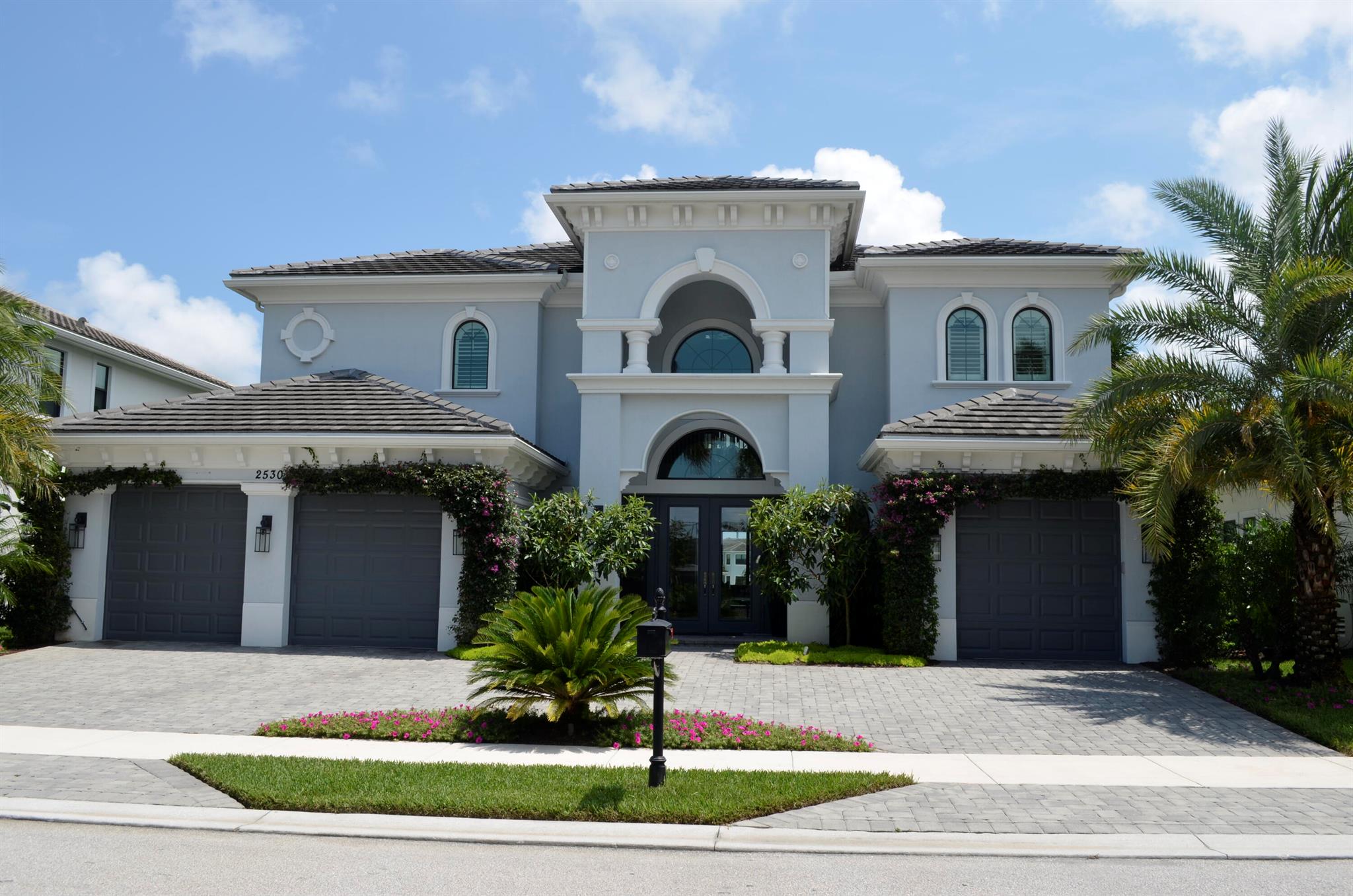 ROYAL PALM POLO - Residential