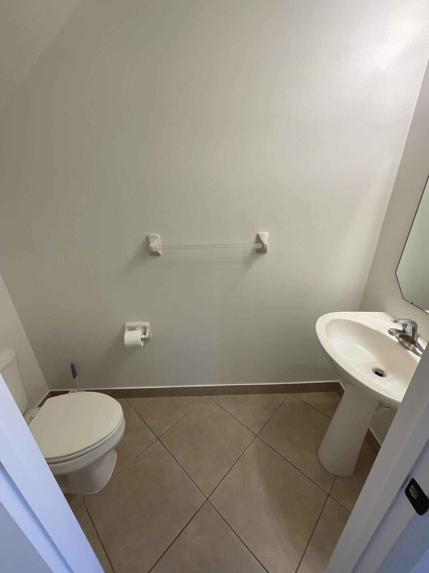 MARTINS CROSSING - Residential Lease