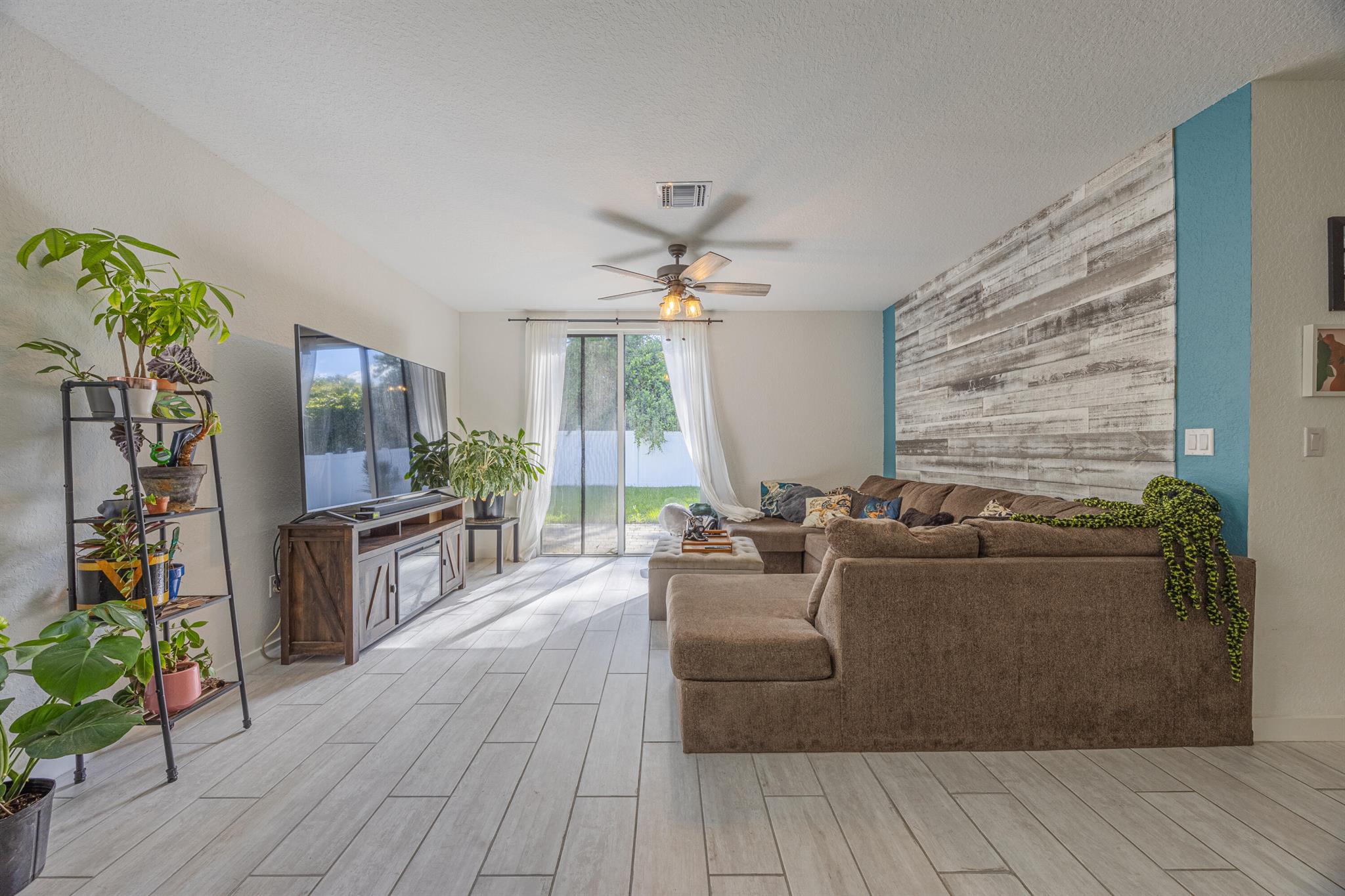 JAXON PARK - Residential Lease