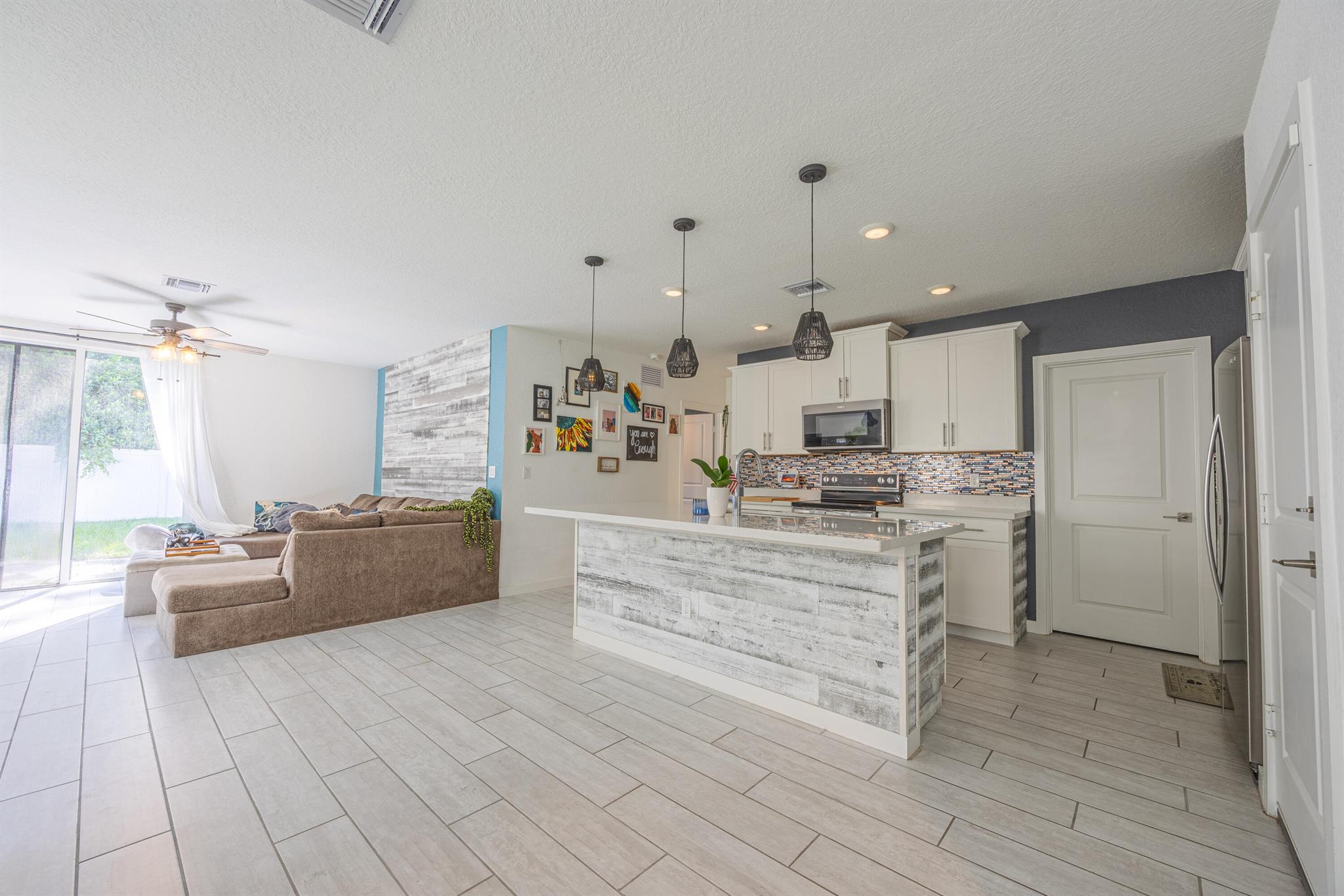 JAXON PARK - Residential Lease