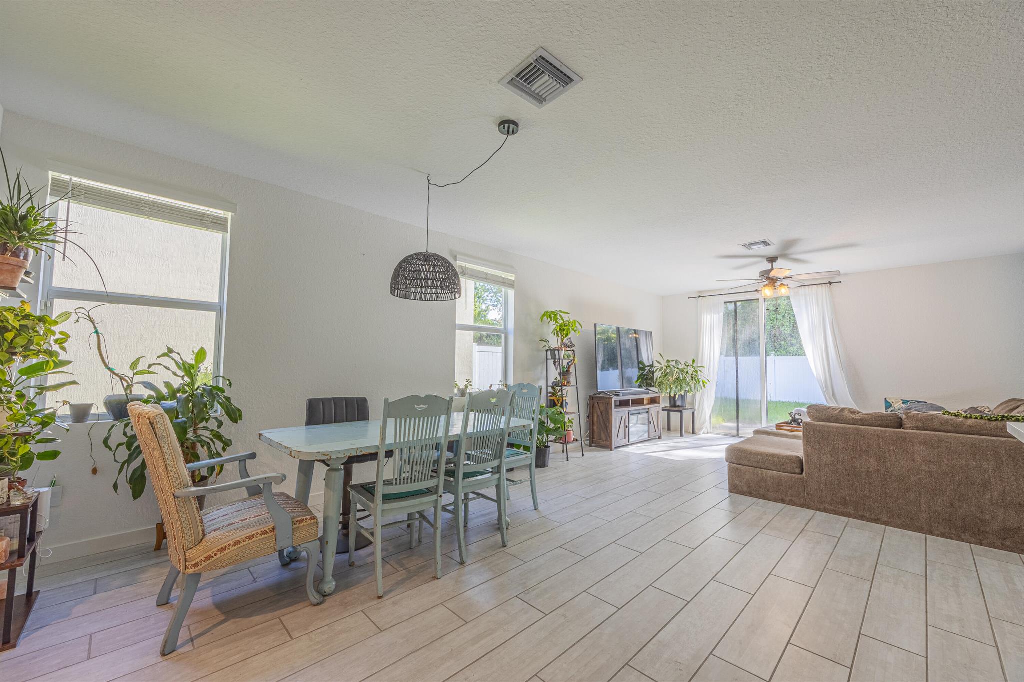 JAXON PARK - Residential Lease
