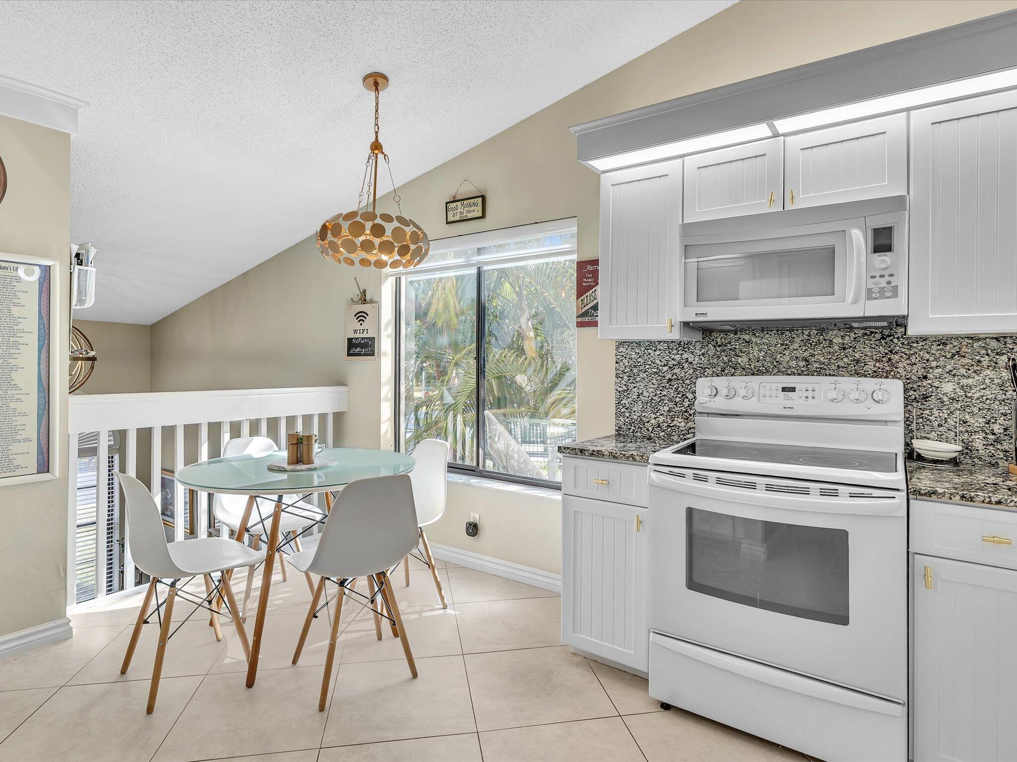 10215 N Circle Lake Drive 201