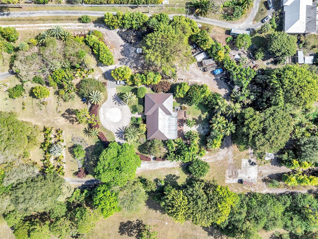 Photo of 4000 NW 74th Street, Coconut Creek, FL 33073 (MLS # F10549493)