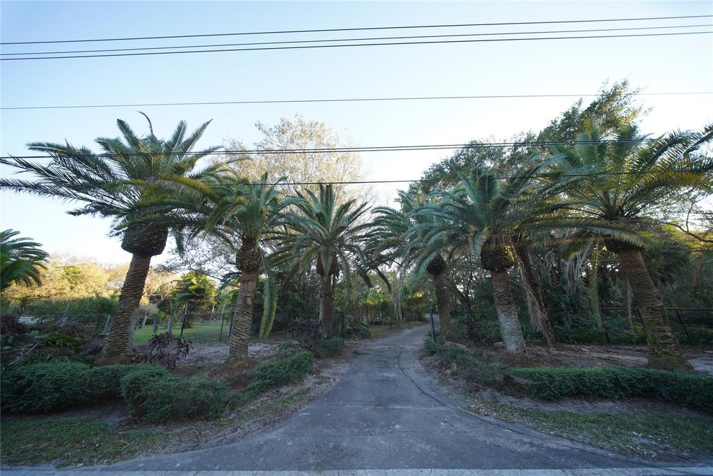 Photo of 4000 NW 74th Street, Coconut Creek, FL 33073 (MLS # F10549493)