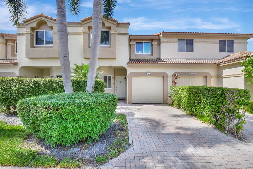 Photo of 6795 Via Regina, Boca Raton, FL 33433 (MLS # R11037178)