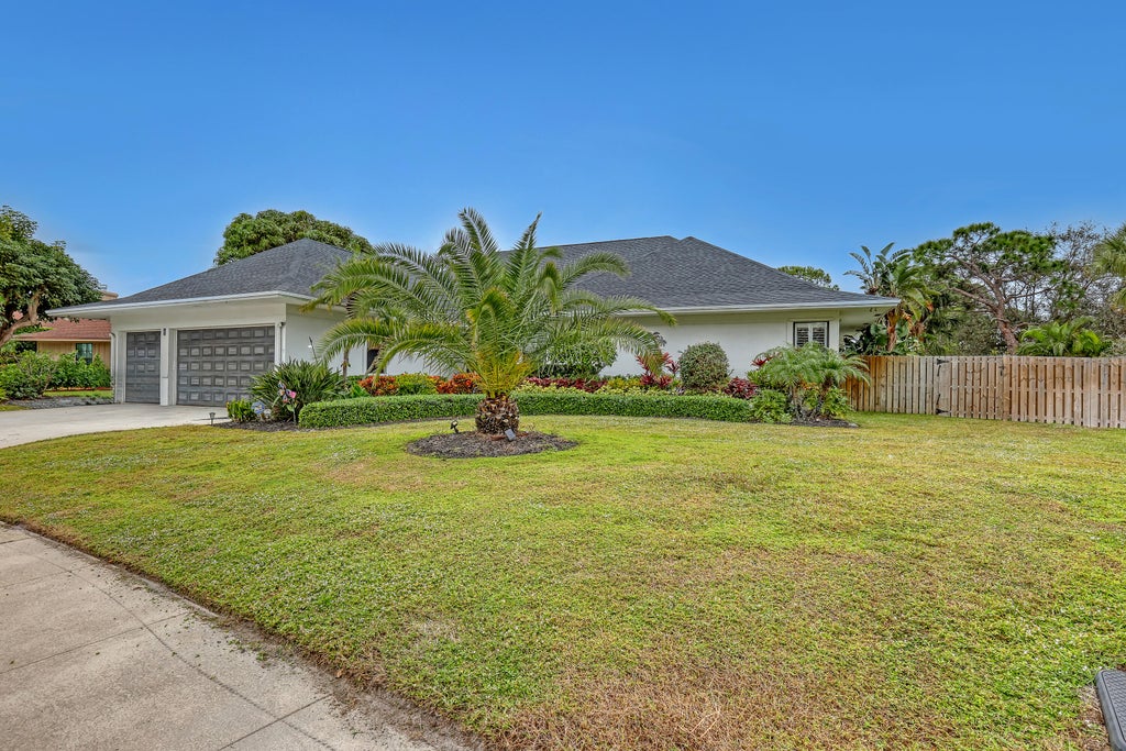 Photo of 15 Shady Lane, Tequesta, FL 33469 (MLS # R10943889)