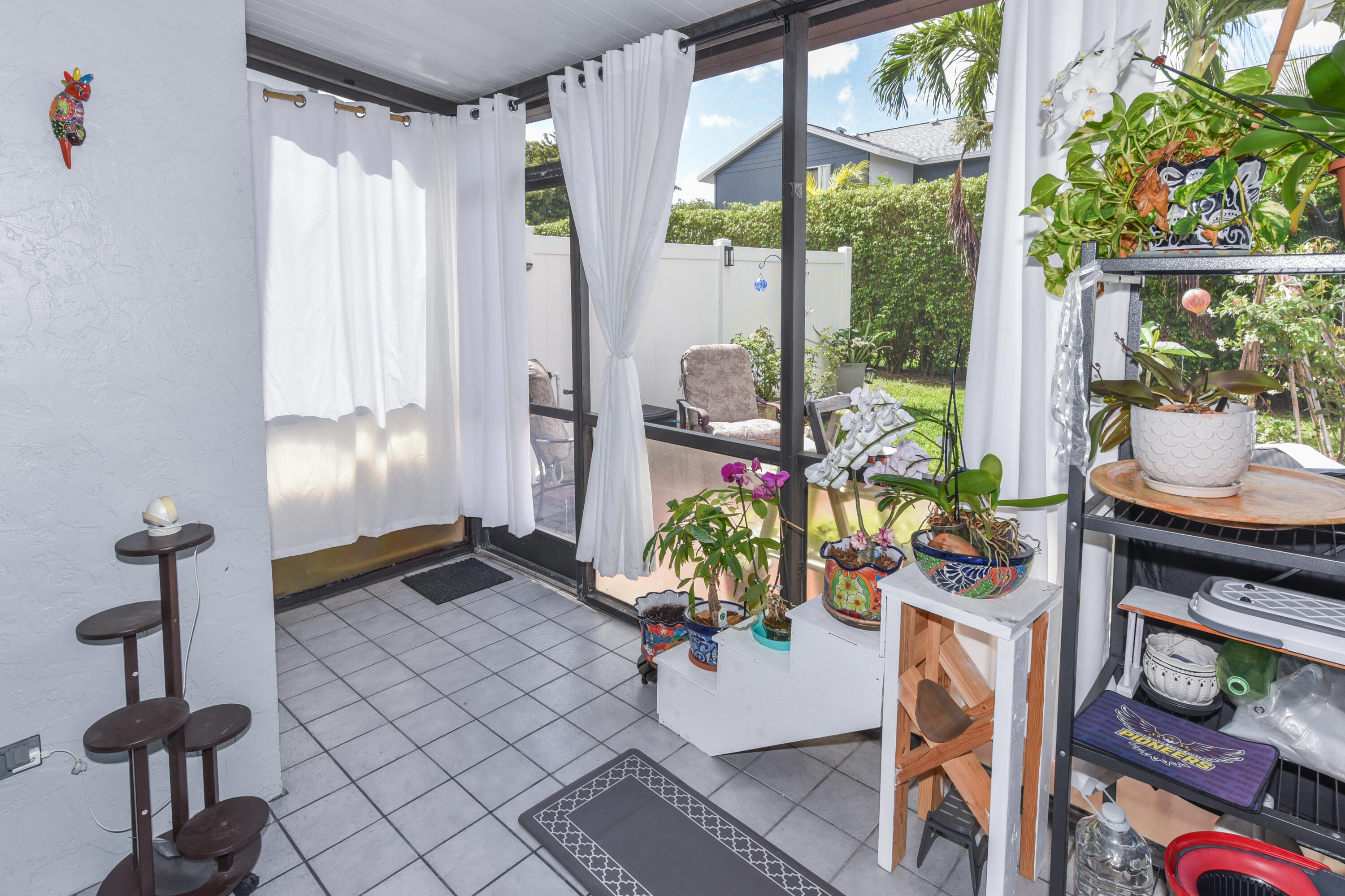 ARBOURS OF THE PALM BEACHES CONDO - Residential