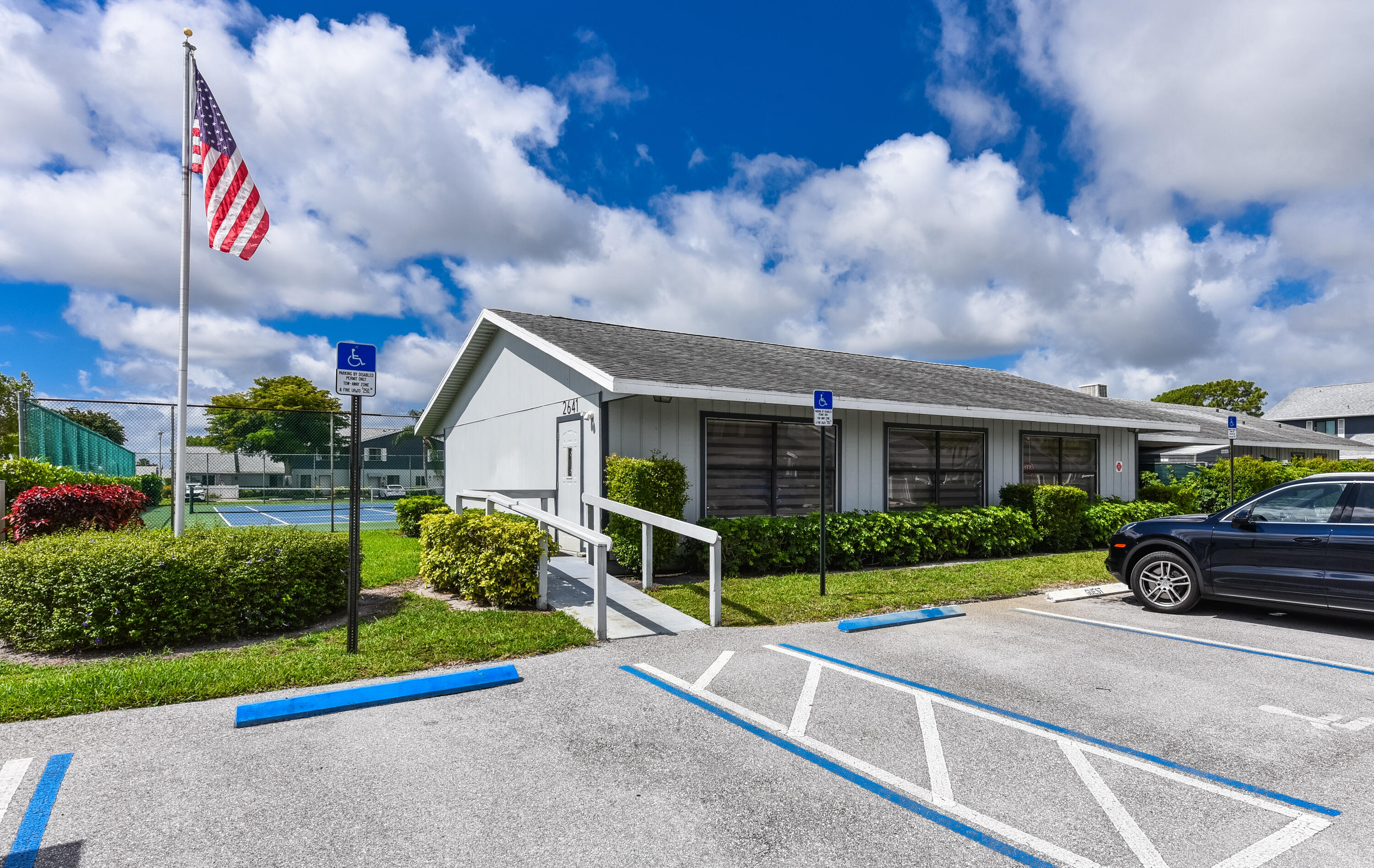 ARBOURS OF THE PALM BEACHES CONDO - Residential