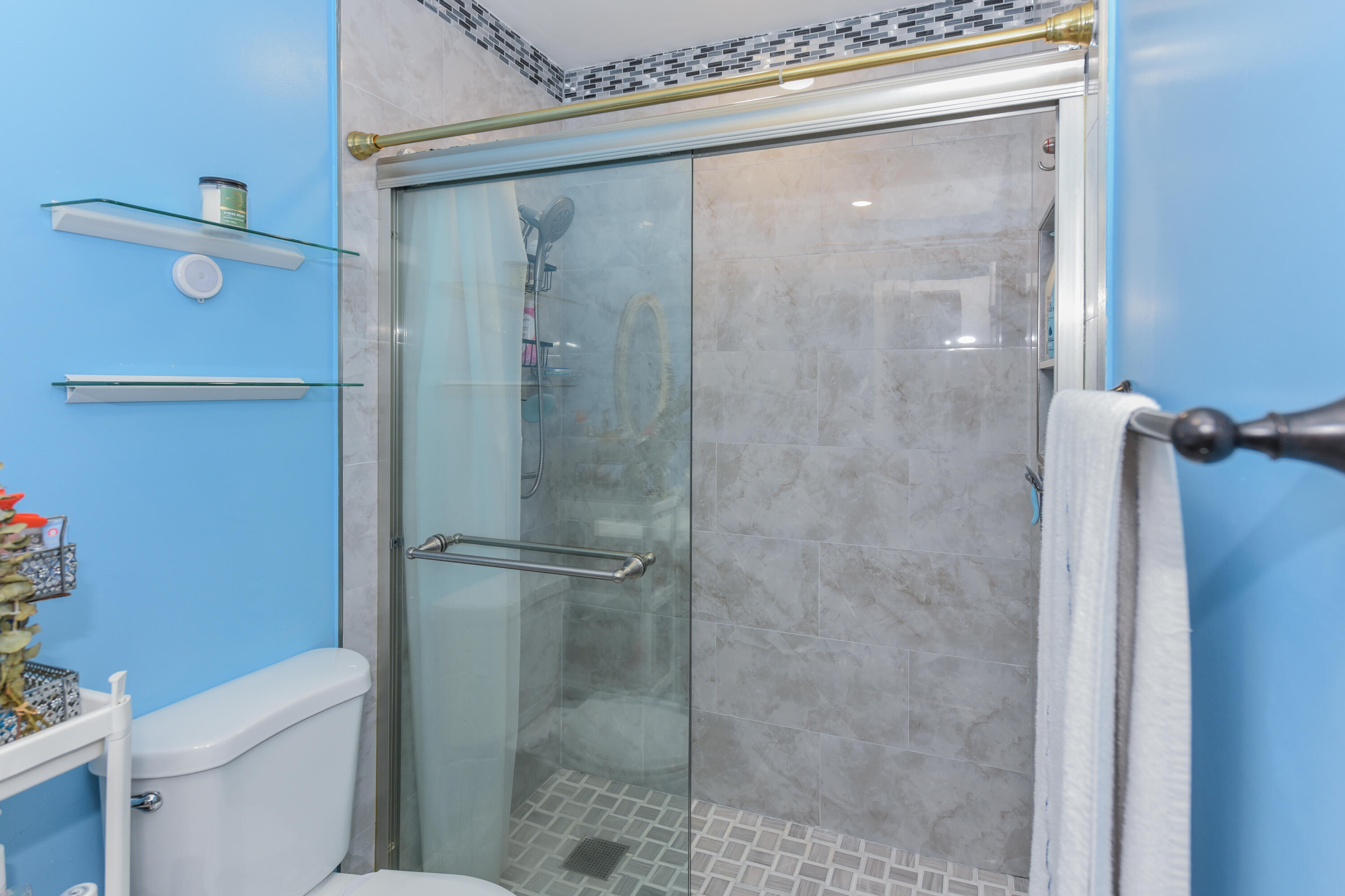 ARBOURS OF THE PALM BEACHES CONDO - Residential