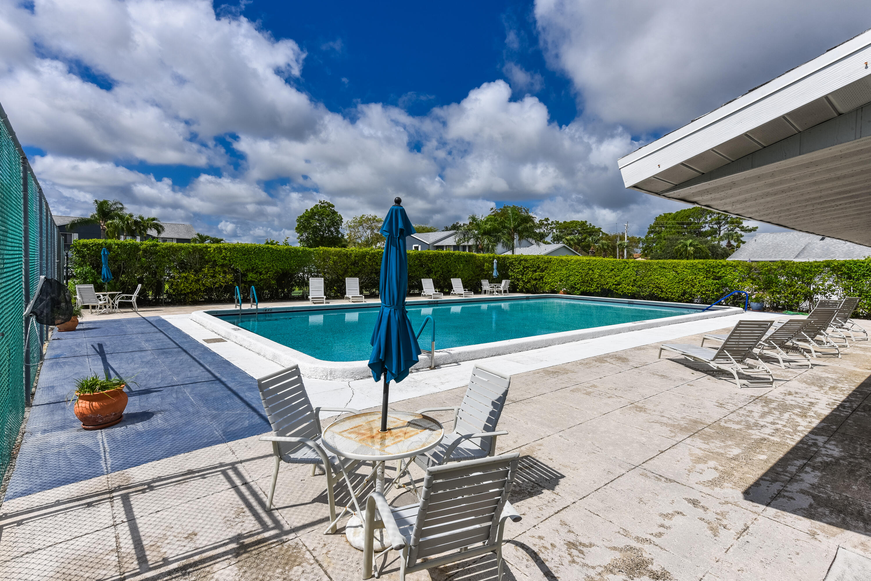 ARBOURS OF THE PALM BEACHES CONDO - Residential