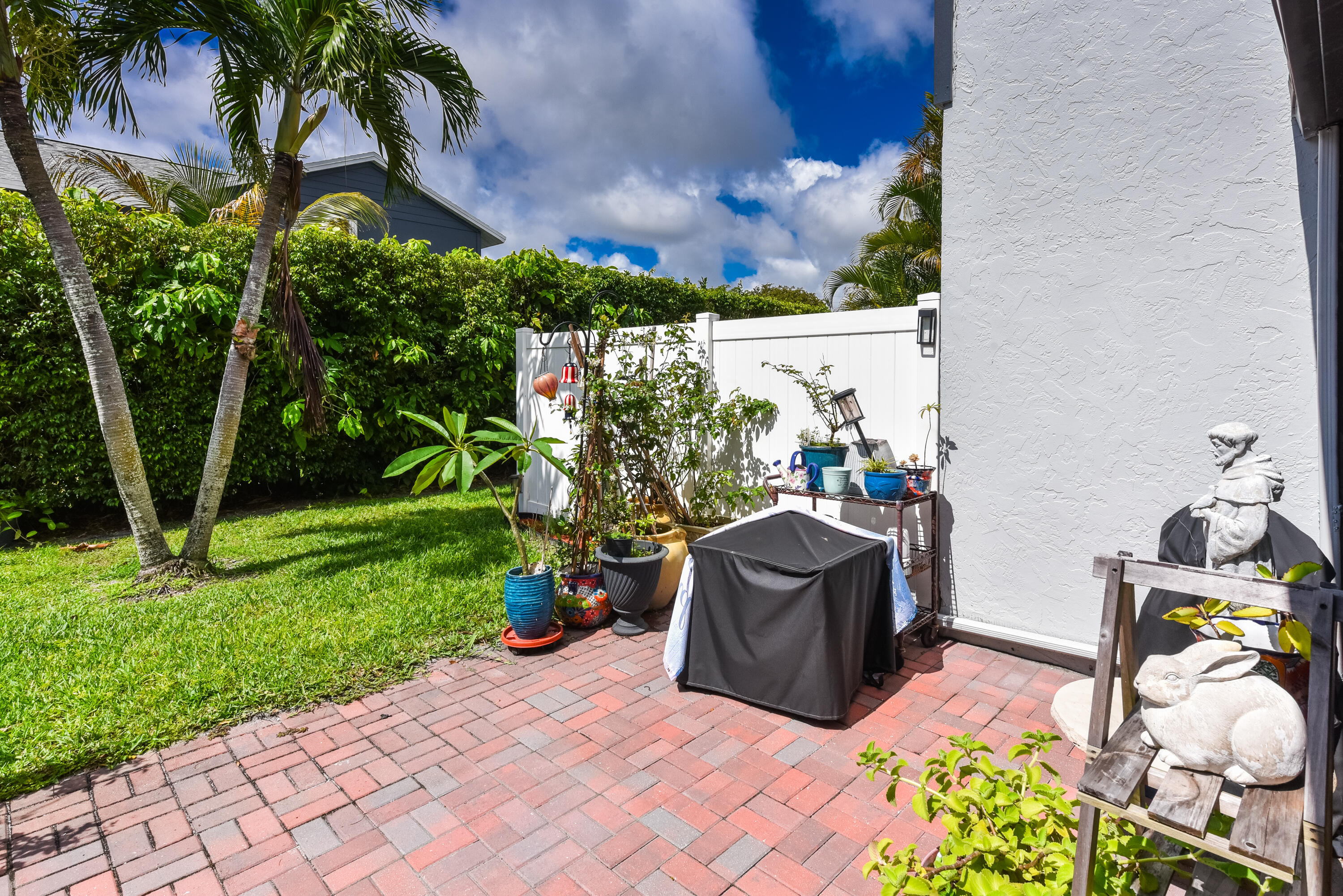 ARBOURS OF THE PALM BEACHES CONDO - Residential