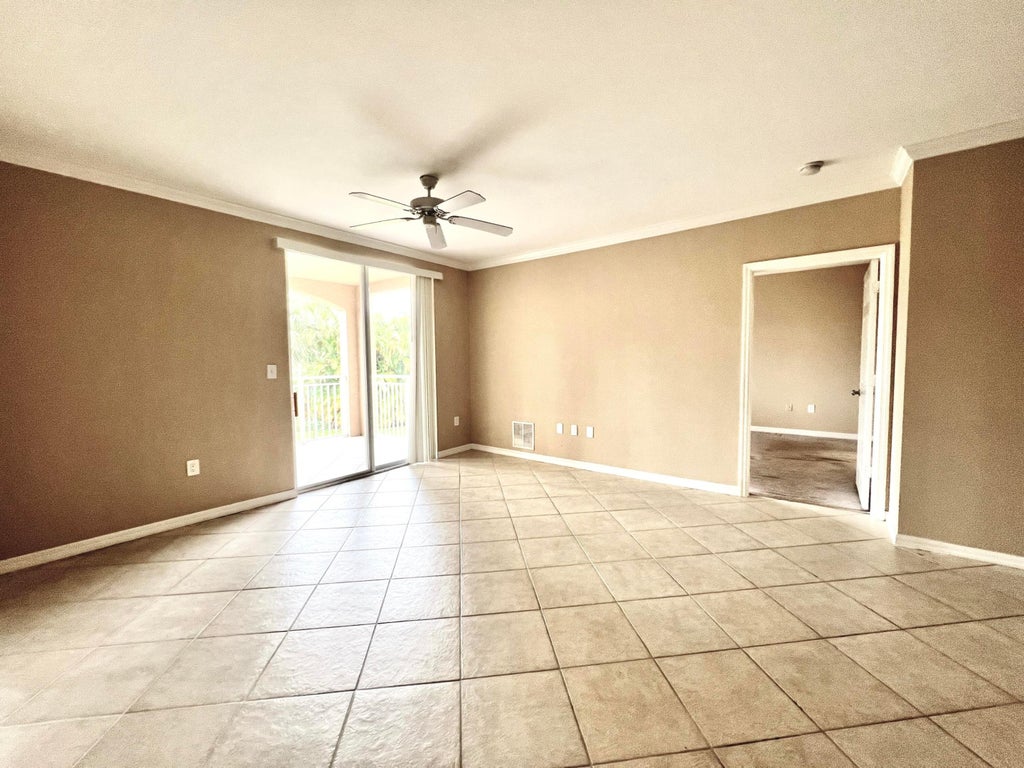 Photo of 6426 Emerald Dunes Drive #207, West Palm Beach, FL 33411 (MLS # R10986903)
