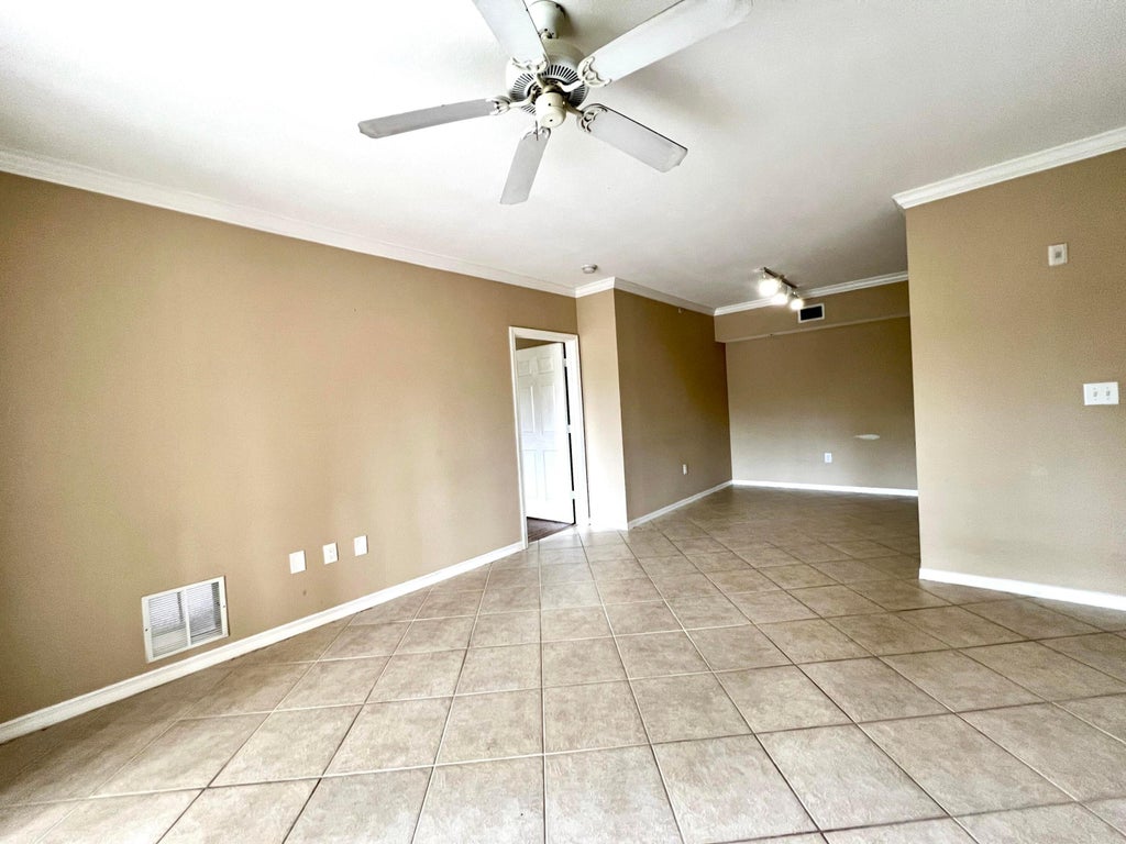 Photo of 6426 Emerald Dunes Drive #207, West Palm Beach, FL 33411 (MLS # R10986903)