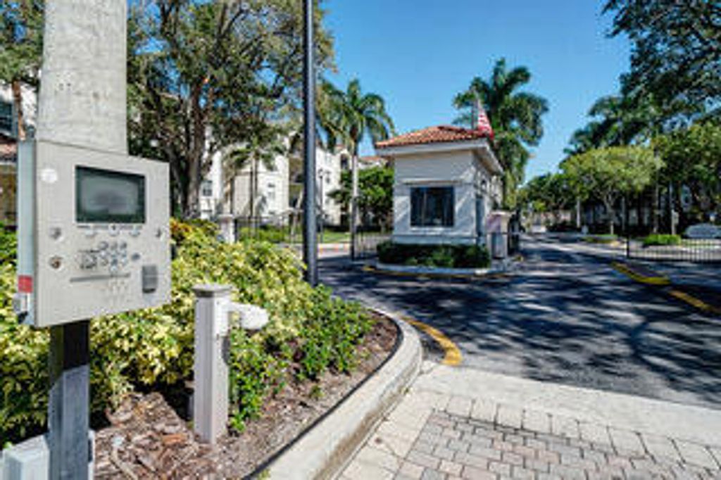 Photo of 2204 Tuscany Way #2204, Boynton Beach, FL 33435 (MLS # R11113813)