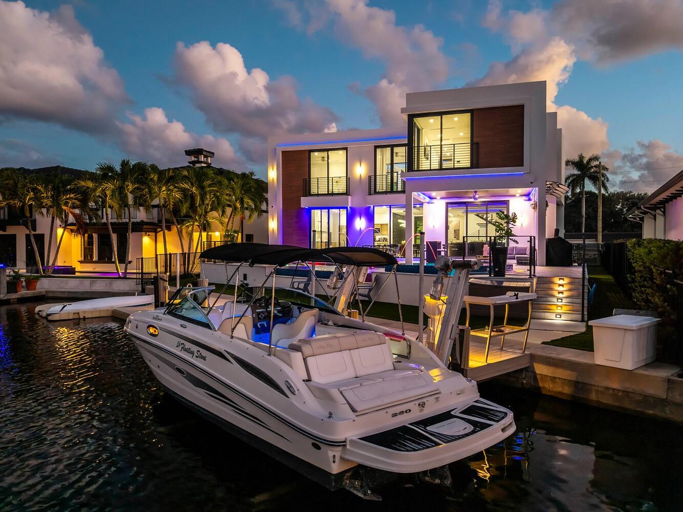 Coral Key Harbor 57-22 B - Residential