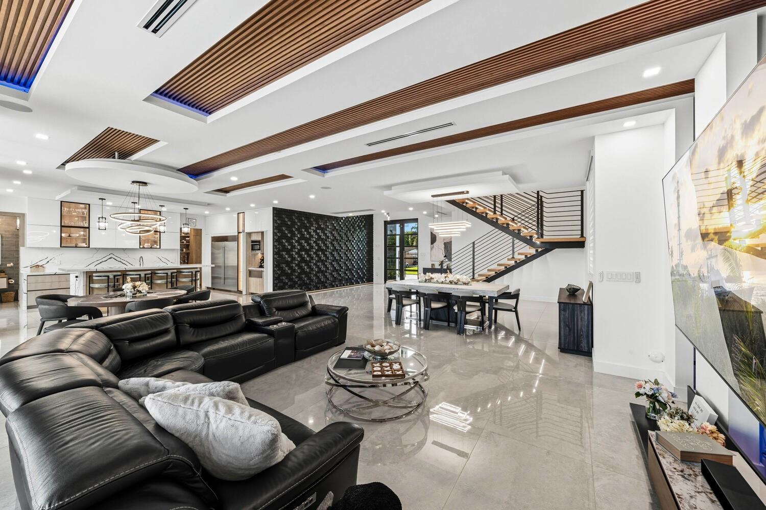 Coral Key Harbor 57-22 B - Residential