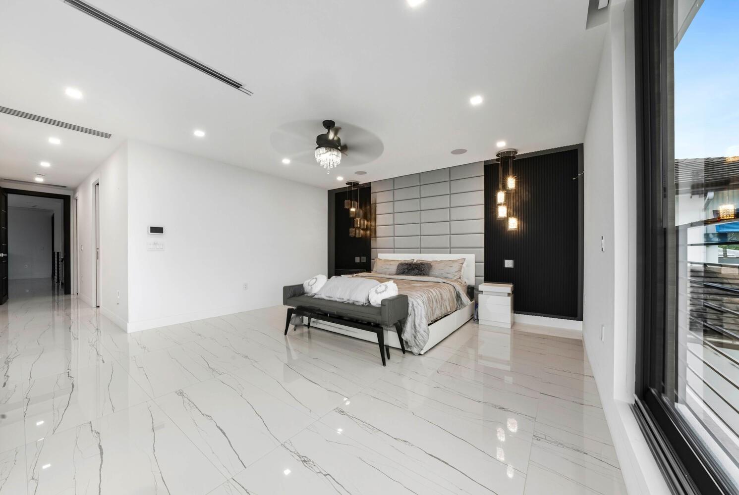 Coral Key Harbor 57-22 B - Residential