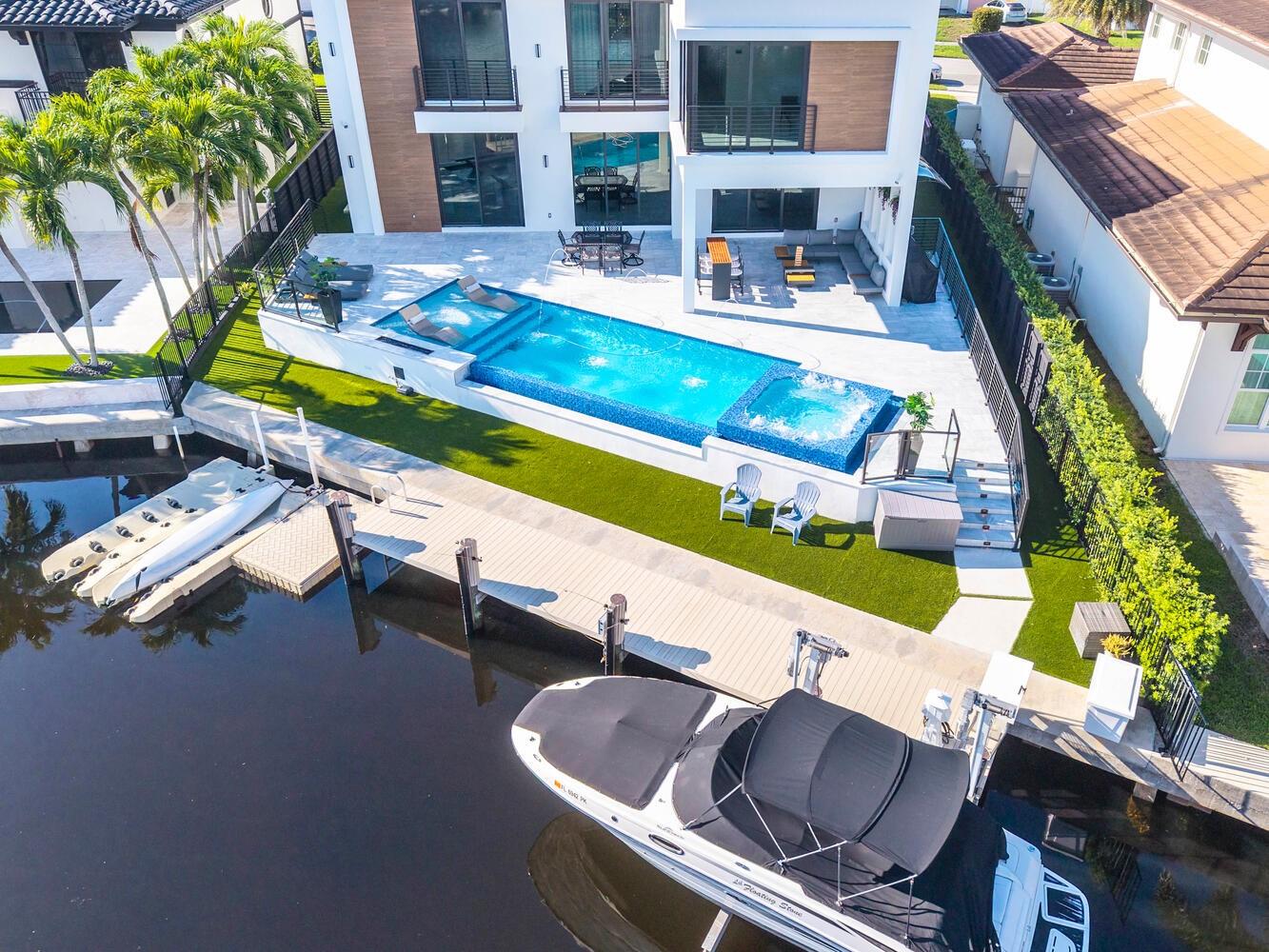 Coral Key Harbor 57-22 B - Residential