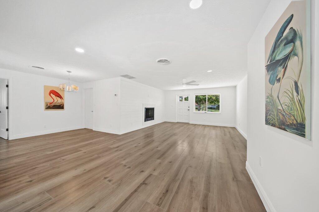 BEAU RIVAGE - Residential Lease