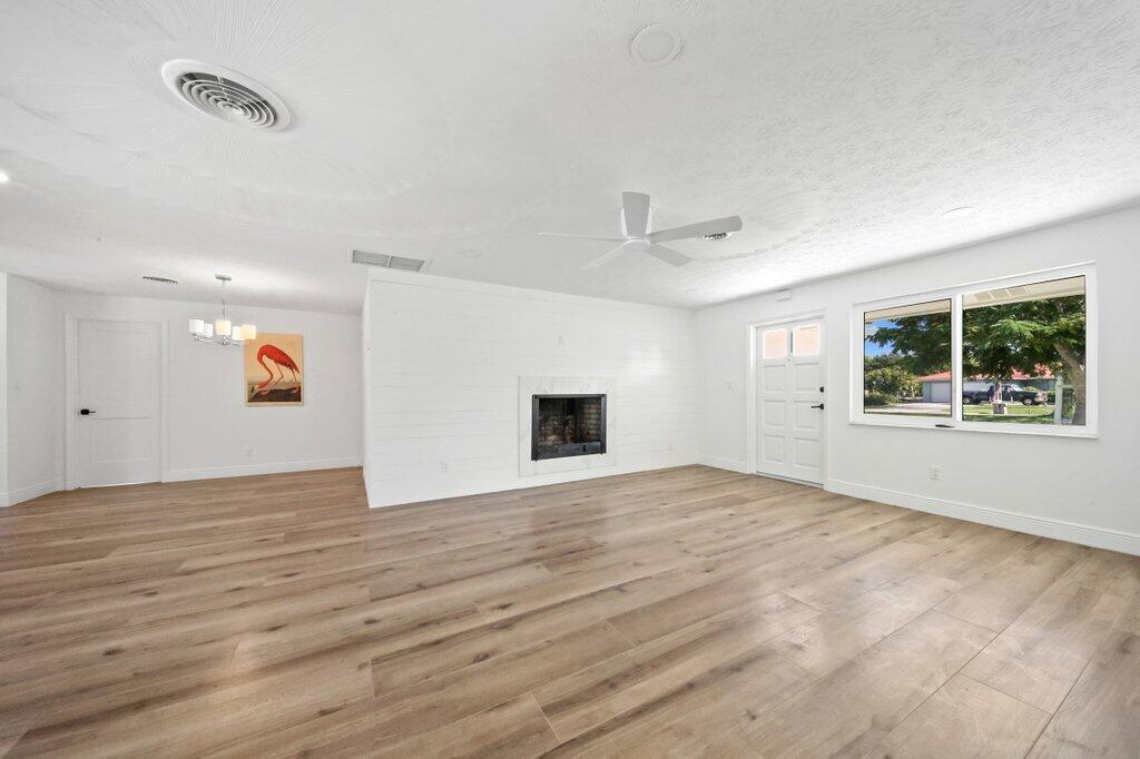 BEAU RIVAGE - Residential Lease