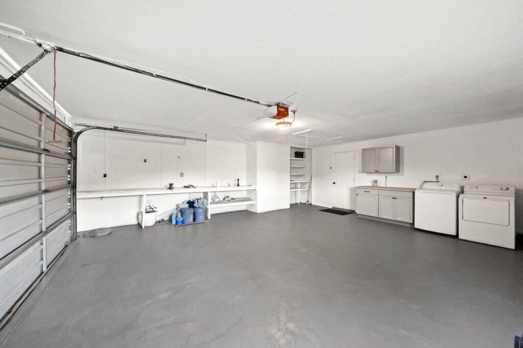 BEAU RIVAGE - Residential Lease