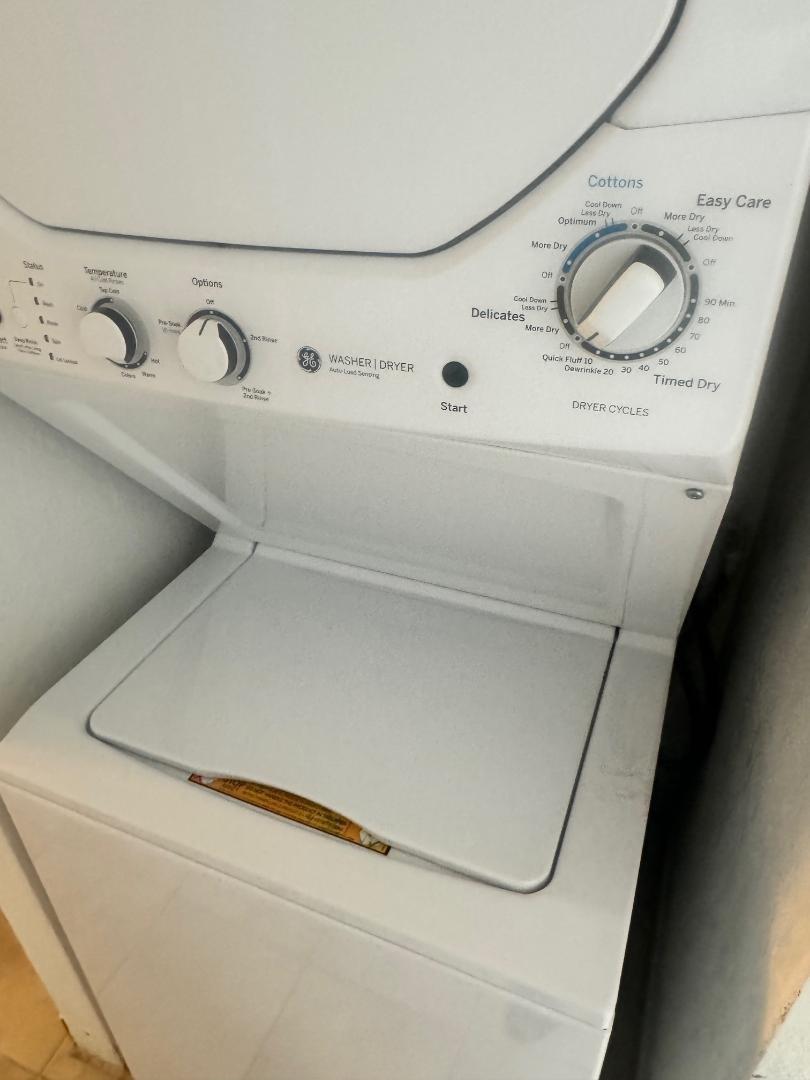 MANORS OF INVERRARY XI - Residential Lease