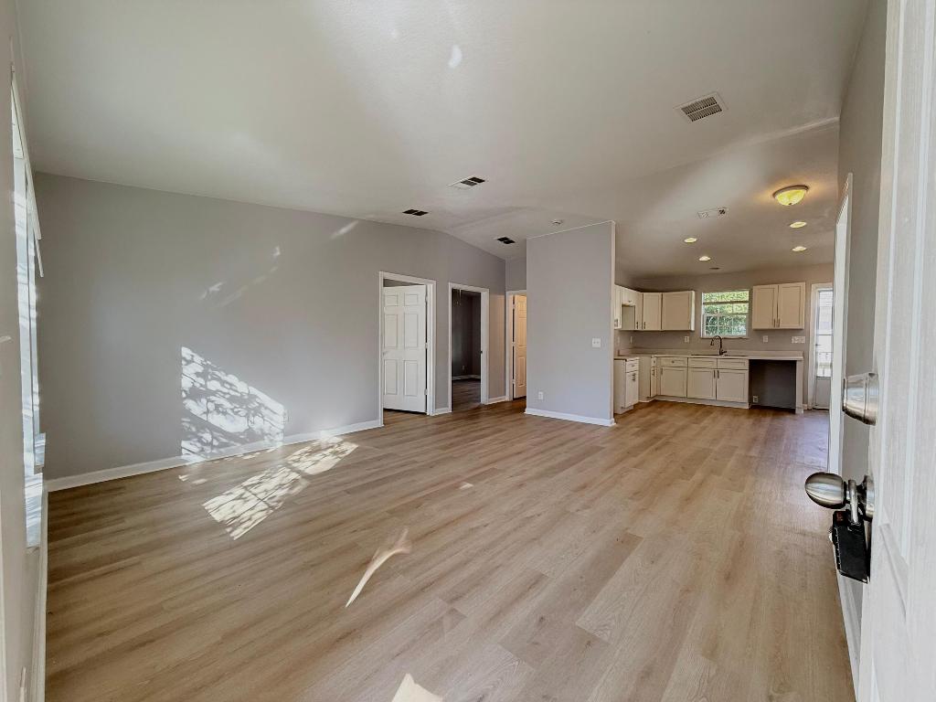 HAVERHILL ACRES ADD - Residential Lease