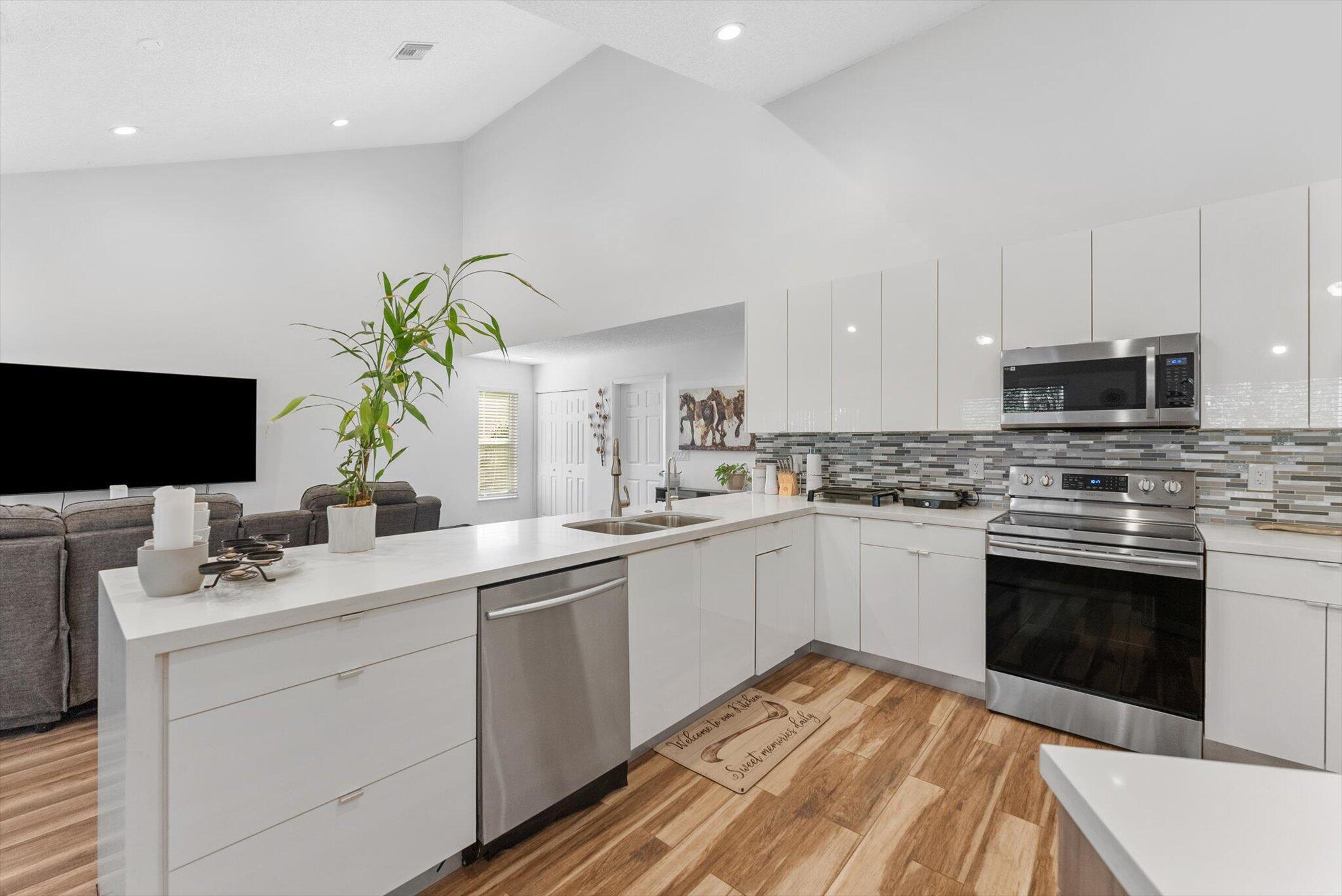 WINSTON PARK - Residential