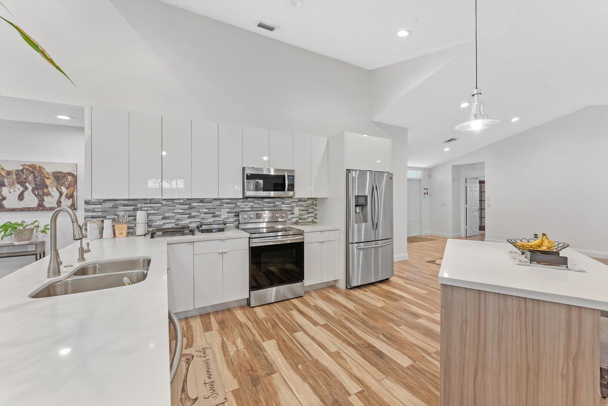 WINSTON PARK - Residential