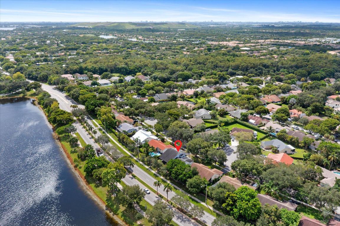 WINSTON PARK - Residential