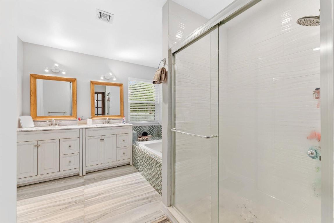 WINSTON PARK - Residential