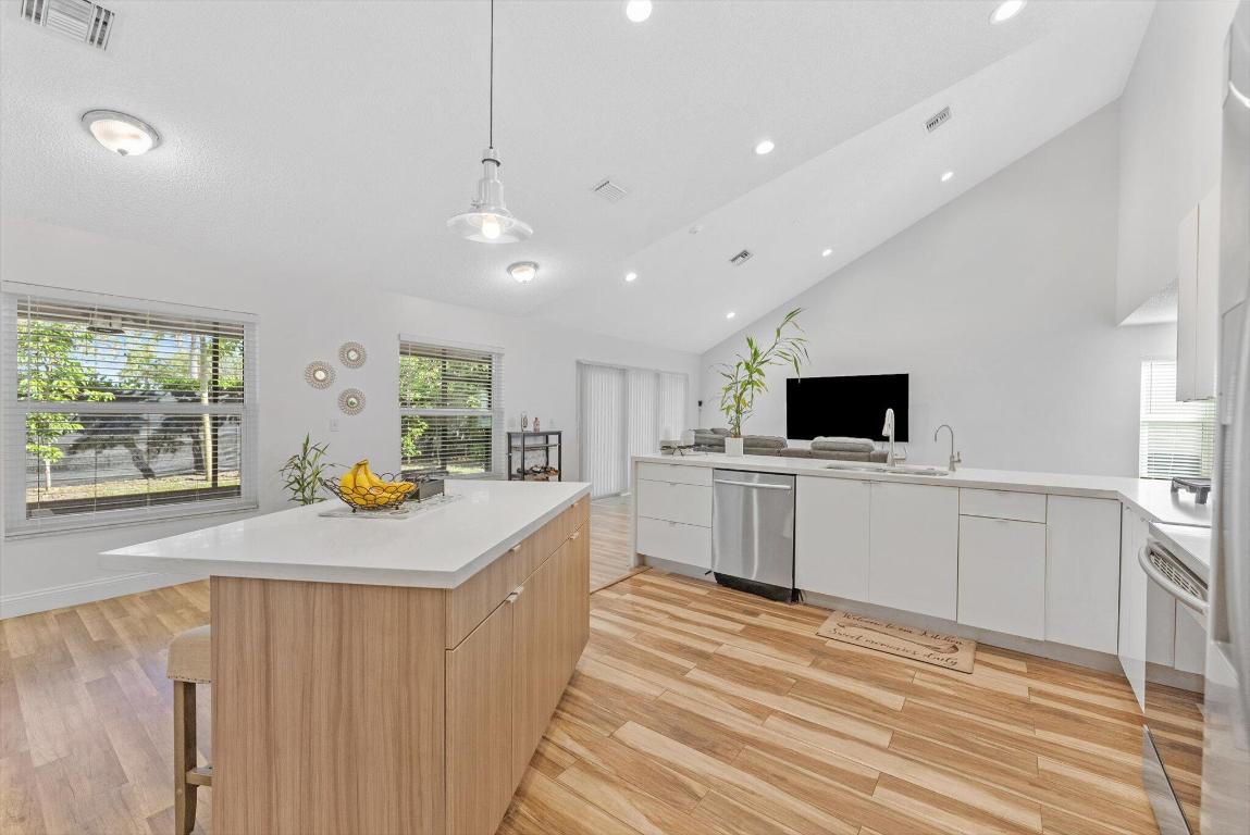 WINSTON PARK - Residential