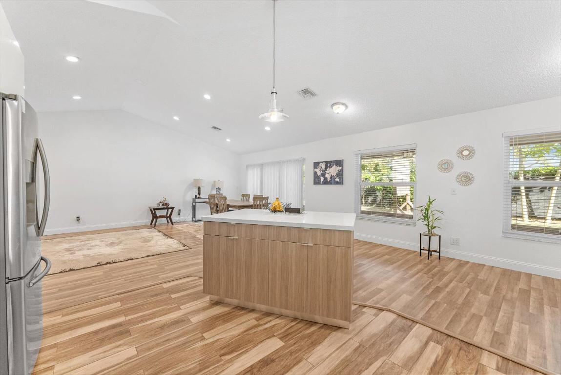 WINSTON PARK - Residential