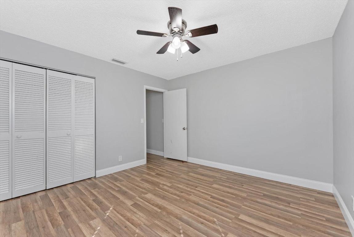 WINSTON PARK - Residential