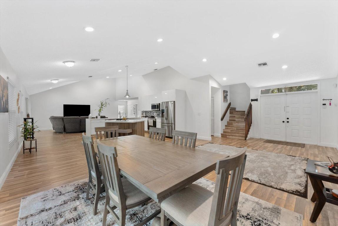 WINSTON PARK - Residential