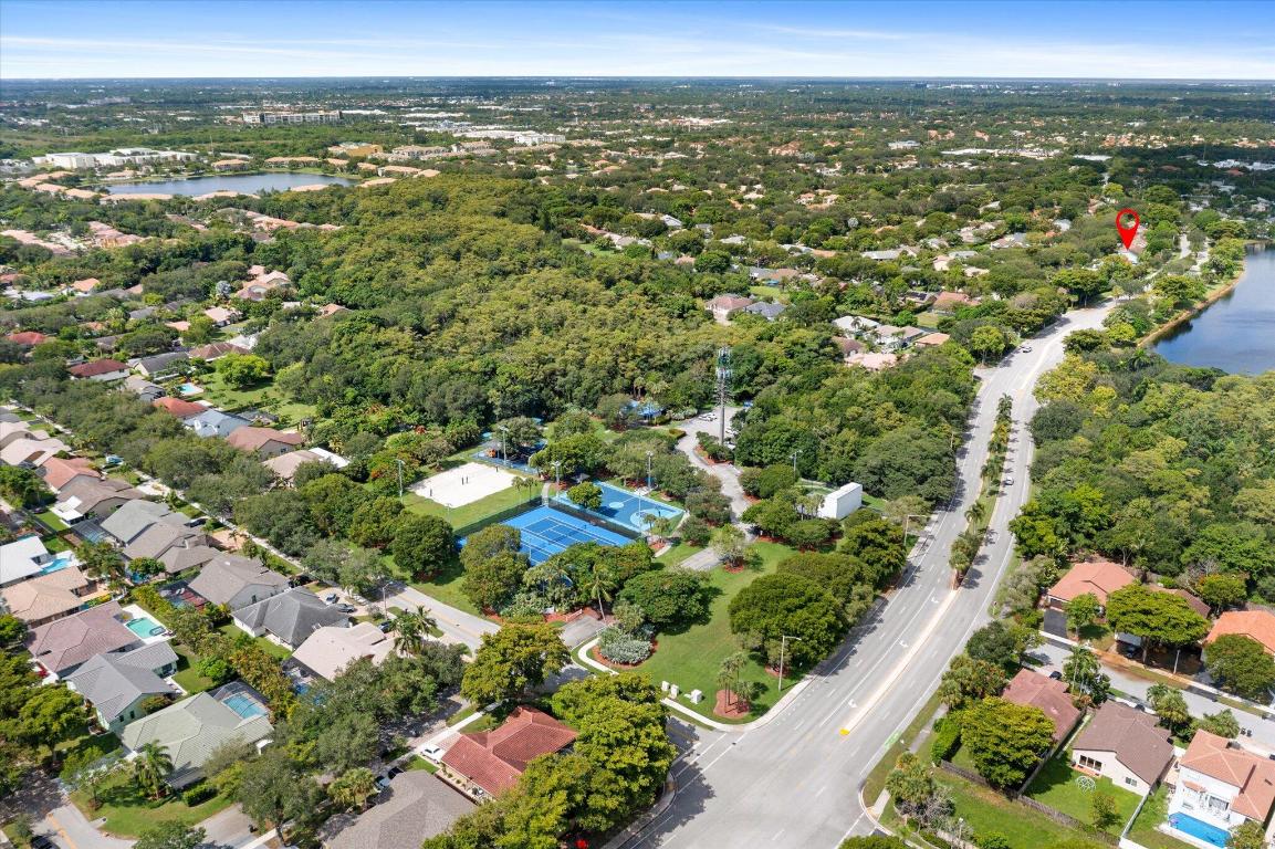 WINSTON PARK - Residential