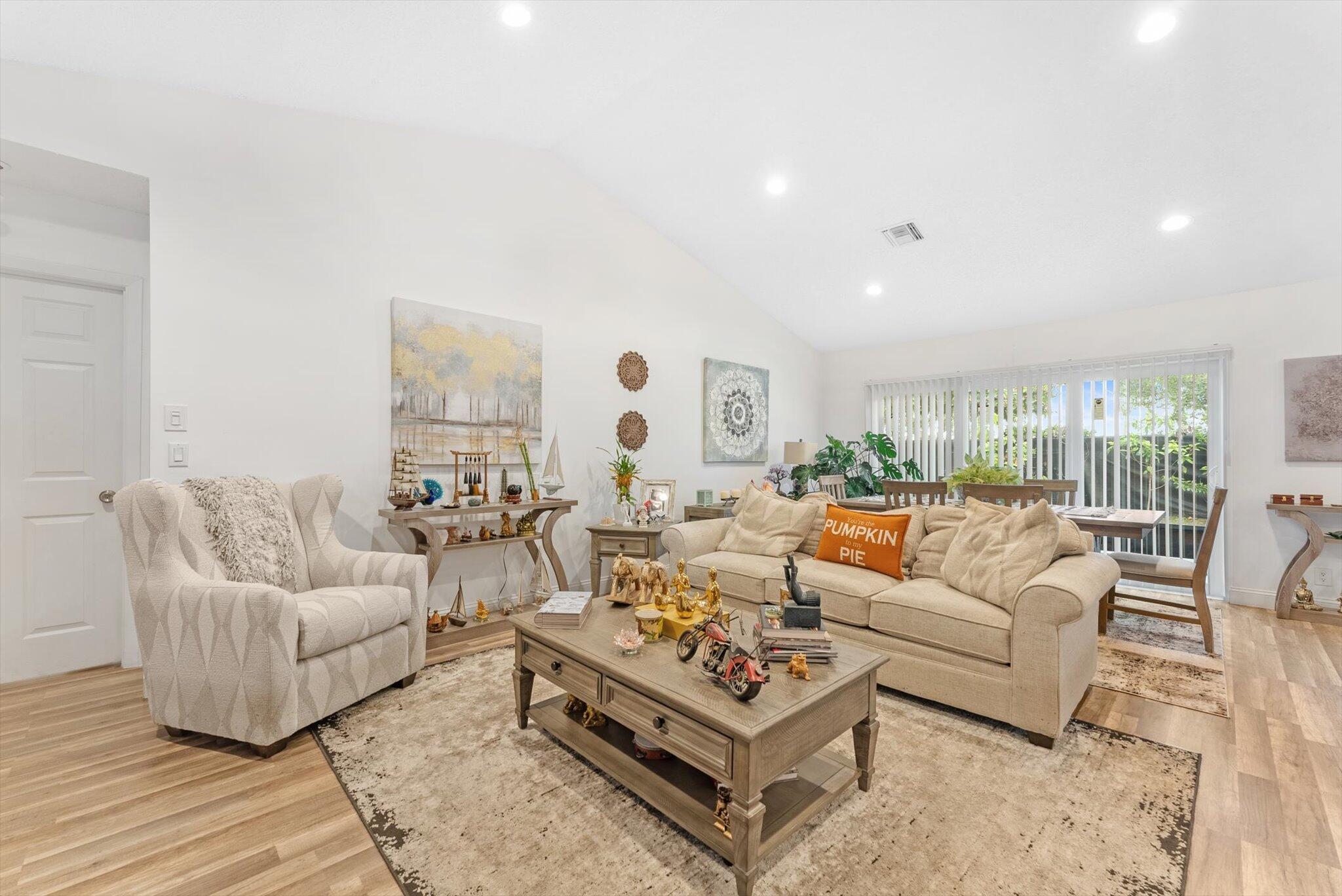 5185 NW 52nd Street